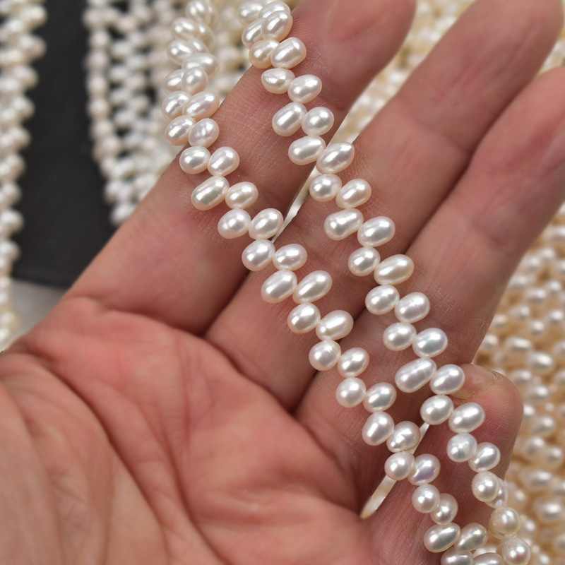 Nyers édesvízi gyöngyök, laza kő stílus, természetes tenyésztés, lyukak 3–7