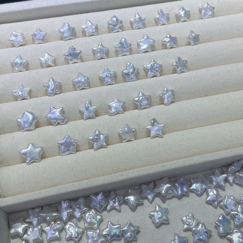 Saint Grace Jewelry slatkovodne bisere – gole naušnice, stil Golo kamenje, proljeće 2025
