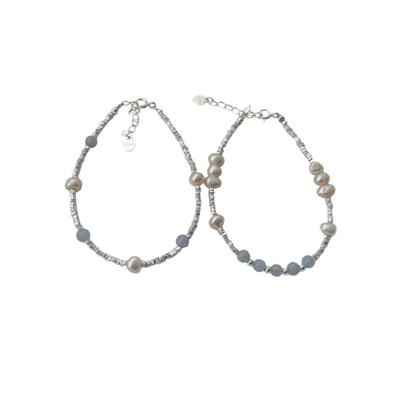 Brățară cu perle Sina — INS stil, lucrată manual, perle, accesorii pentru mână, pentru femei