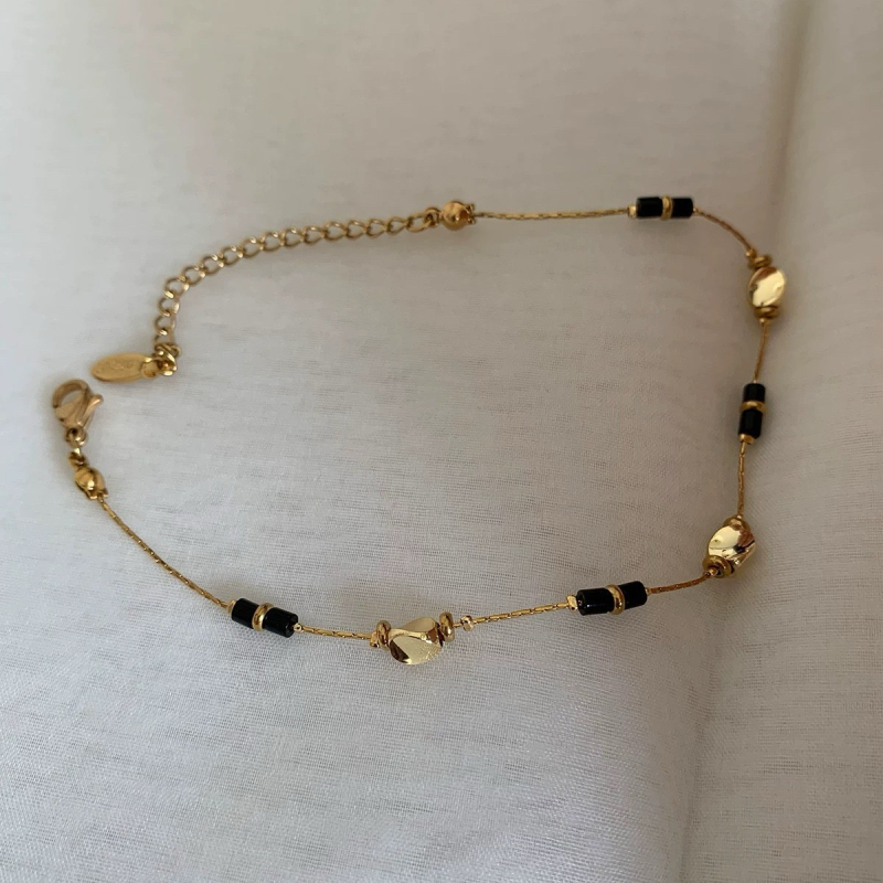 Narukvica od obsidijana, ručno izrađena Byg, ženski stil, personalizirani trend