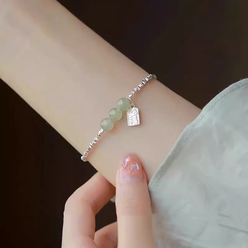 Narukvica s Hetianskim jade perlama, srebrno-platinirana, elektroplatiranje, geometrijski dizajn s kineskim nadahnućem, za žene