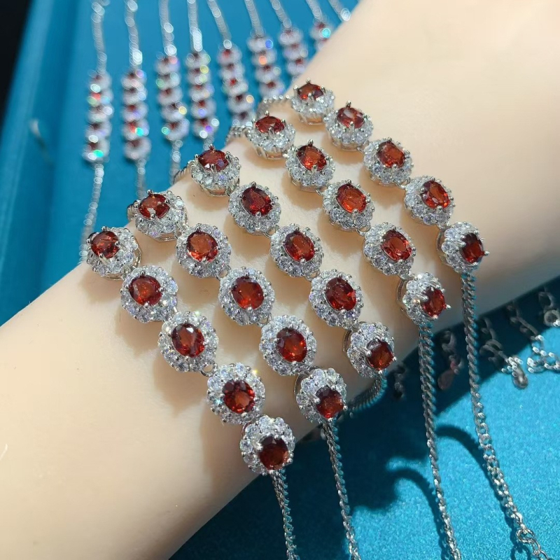 Ji Cheng Jewelry narukvica od granata s mikro-dijamantnim ugradnjama, inspirirana Princezom Dianom, luksuzan dizajn
