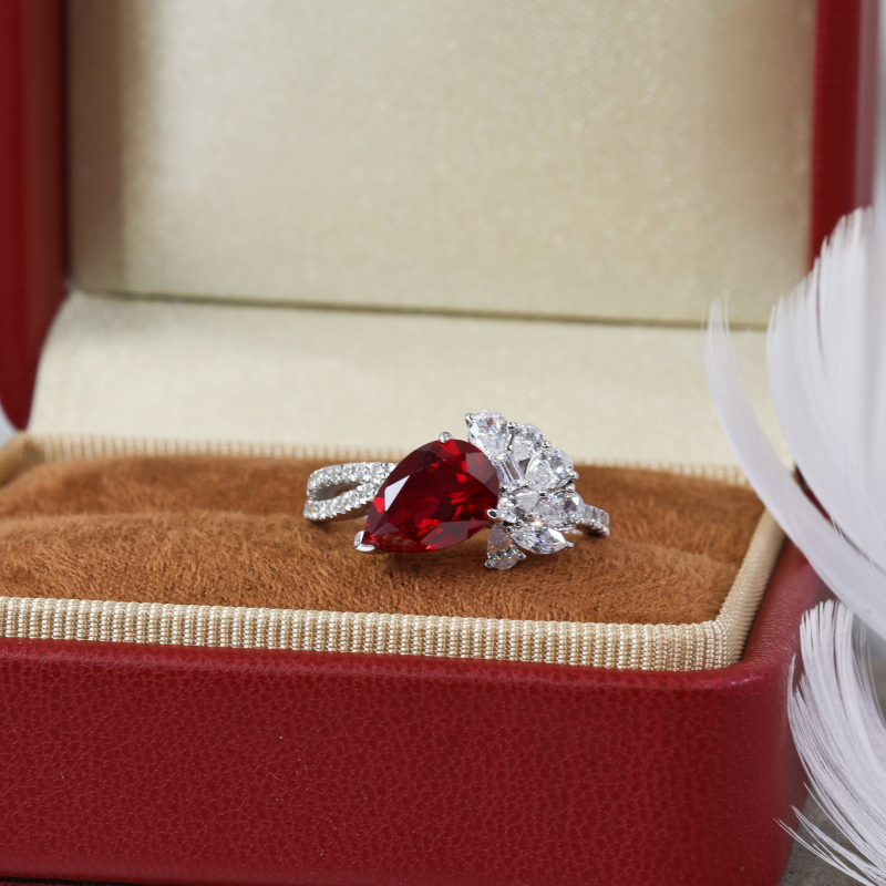 Δαχτυλίδι με ρουμπίνι σε ασήμι Sterling, σταγόνα σχήμα, σειρά Πριγκίπισσα, μοντέλο R042