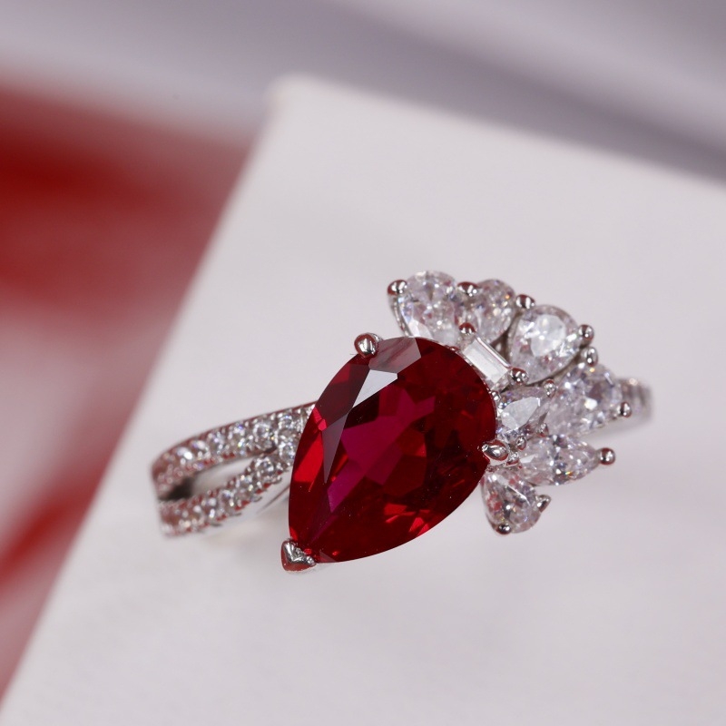 Δαχτυλίδι με ρουμπίνι σε ασήμι Sterling, σταγόνα σχήμα, σειρά Πριγκίπισσα, μοντέλο R042