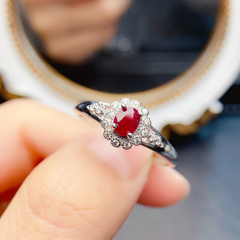S925 ezüst gyűrű természetes rubinnal, fő kő beépített, kézi készítés