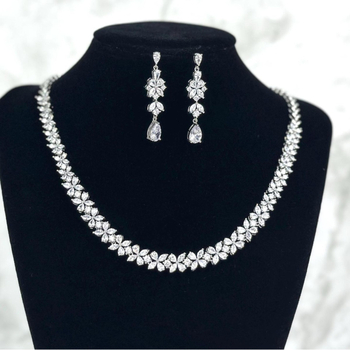 Set nakita za vjenčanje sa rhinestones (naušnice i ogrlica) - ručna izrada, umjetnički vintage stil, uzorci: srce/kapljica/zvono
