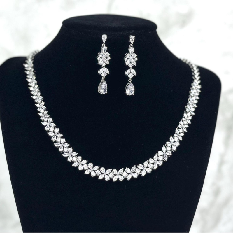 Set nakita za vjenčanje sa rhinestones (naušnice i ogrlica) - ručna izrada, umjetnički vintage stil, uzorci: srce/kapljica/zvono