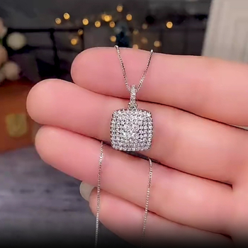 Niz svadbenih nakita: bakreni prsten i ogrlica s cirkonima, cvjetni dizajn