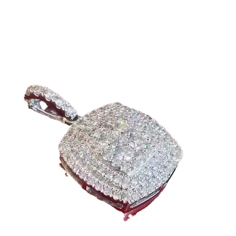 Niz svadbenih nakita: bakreni prsten i ogrlica s cirkonima, cvjetni dizajn