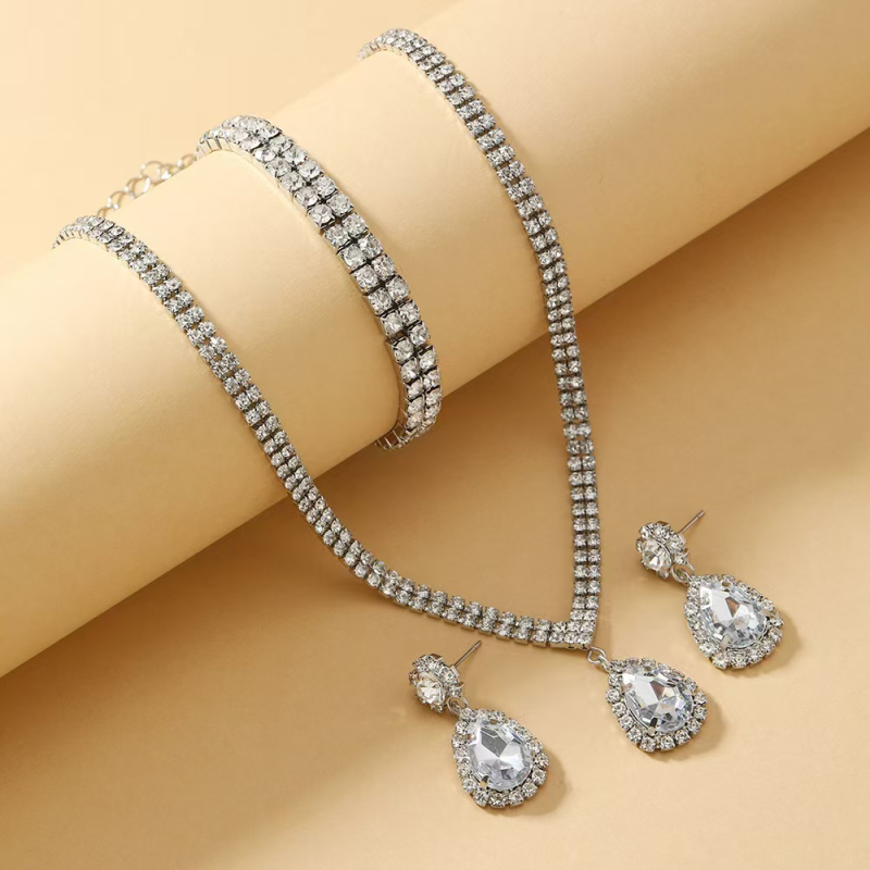 Set nakita: ogrlica s kapljom vode od rhinestones, naušnice i narukvica, elektroplatiranje, elegantan stil