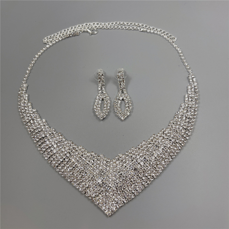 Set naušnica i ogrlica s rhinestones, uvijeni lanac, privjesak od rhinestones, uzorak Ljubav/ Kap vode / Zvono