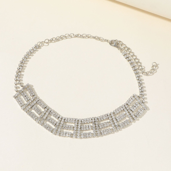 Dvoslojni ogrlica-choker sa kristalima, set od dva komada, duljina 21–50 cm, težina 50 g, obična lančana, privjesak od kristala