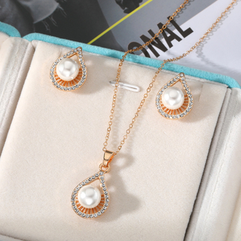 Set cercei și colier cu perle artificiale | Pendent: sidef; Lanț: tip O; Model: inimă/picătură/clopot; Material: plastic/rezină; Tratare: diamant; Stil: femei OL