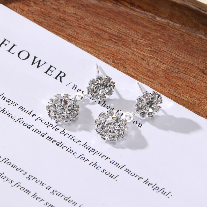 Set de accesorii: cercei și colier din cristal, realizare manuală, stil lux ușor, design geometric