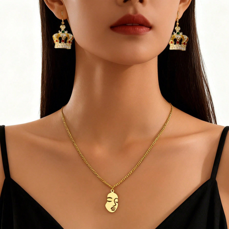 Set de accesorii: Colier cu portretul feței și cercei cu coroană din cristale (Aliaj; Placare electrolitică; Lanț drept; Cercei + colier)