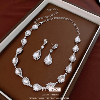 Set colier și cercei cu diamante, motiv picătură de apă și floare, cupru, lanț claviculă, pandant rhinestone, modele inimă/picătură/clopot, 42,9 g, stil lux lejer