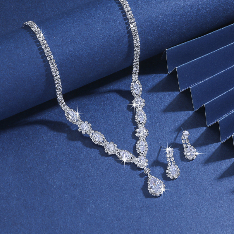 Ogrlica s rhinestones, kapkovitog oblika, kandžasti lanac — Qiao ni Jewelry