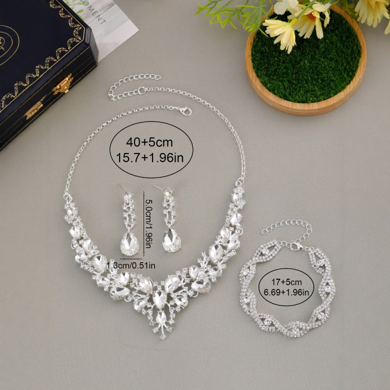 Ogrlica s rhinestones privjeskom – kapkovitog oblika, lanac s kuglicama, cinka zlitina, ukrašena dijamantima