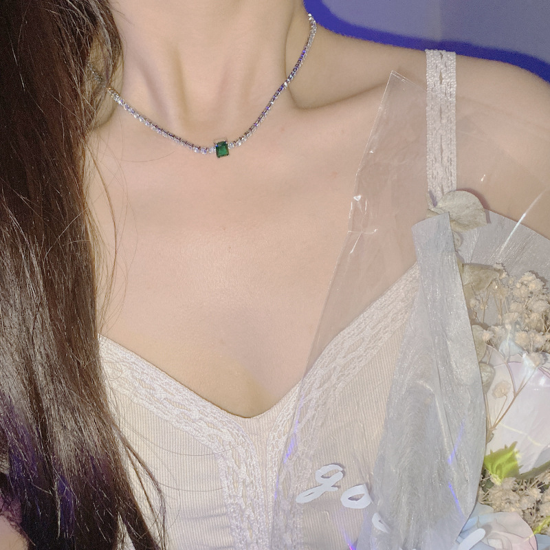 Set de bijuterii din cupru pentru femei: colier și brățară cu inserții de pietre mixte, model zodiacal