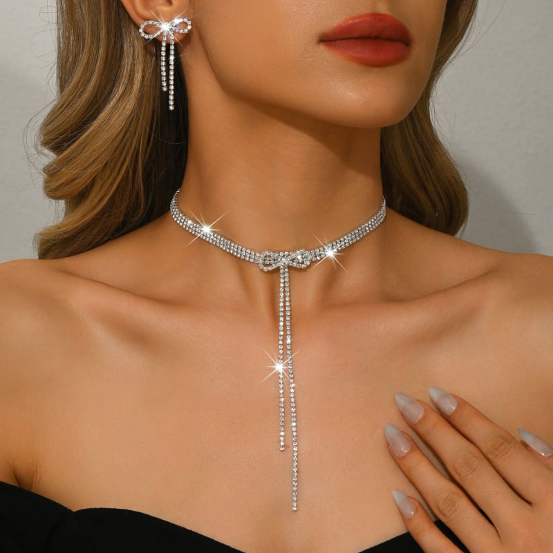 Set de bijuterii din cupru ecologic, cu bow tassel din rhinestone și lanț claw chain – cercei și colier