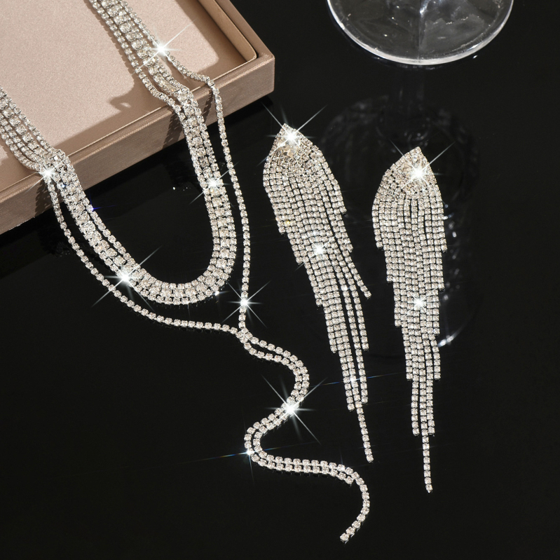 Set de bijuterii ecologice din cupru, colier cu ciucuri din rhinestone și cercei, lanț cu mai multe straturi, pandantiv: cruce/coroană/numere romane, placare ecologică