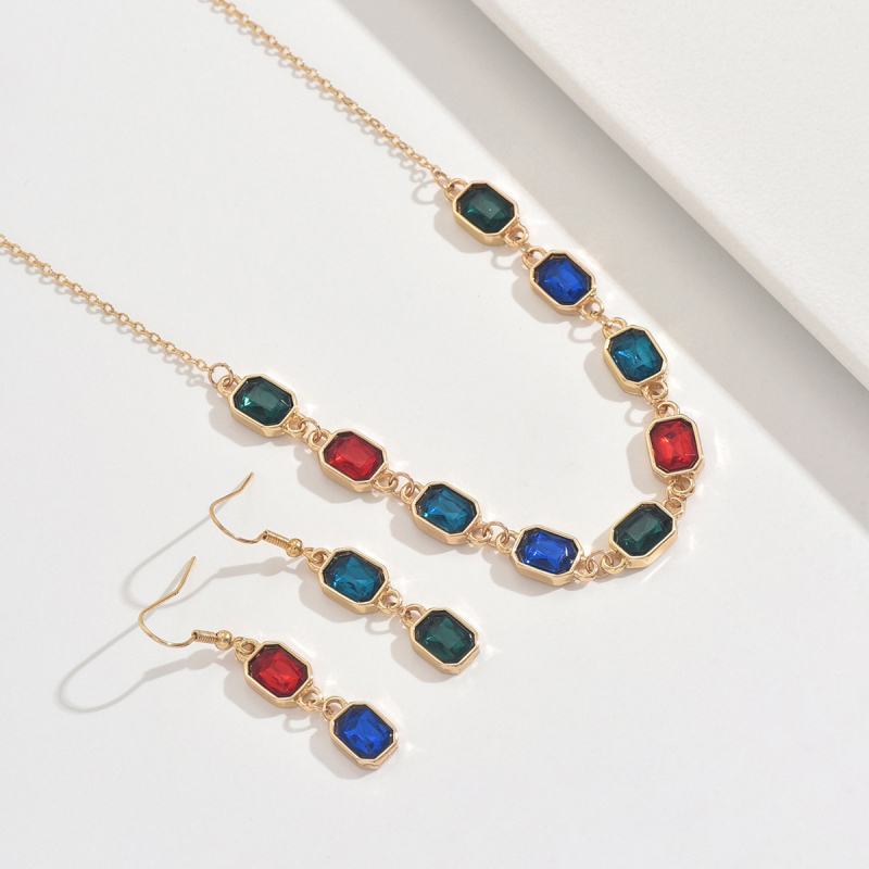 Set: Colier, cercei și brățară; aliaj; lanț de claviculă; pandantiv dreptunghiular glazurat; stil etnic