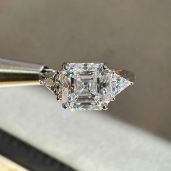 Prsten s geometrijskim dizajnom i Moissanitom u 925 srebru – YUDIYIR JEWELRY