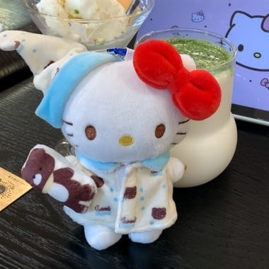 Карикатурен плюшен ключодържател - плюшена кукла, висулка за чанта, закачалка за кола