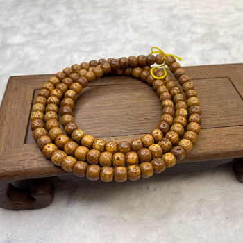 Bodhi náramok Hviezda-Mesiac, 108 korálok, ručná výroba, prírodné, leštené, moderný minimalistický štýl