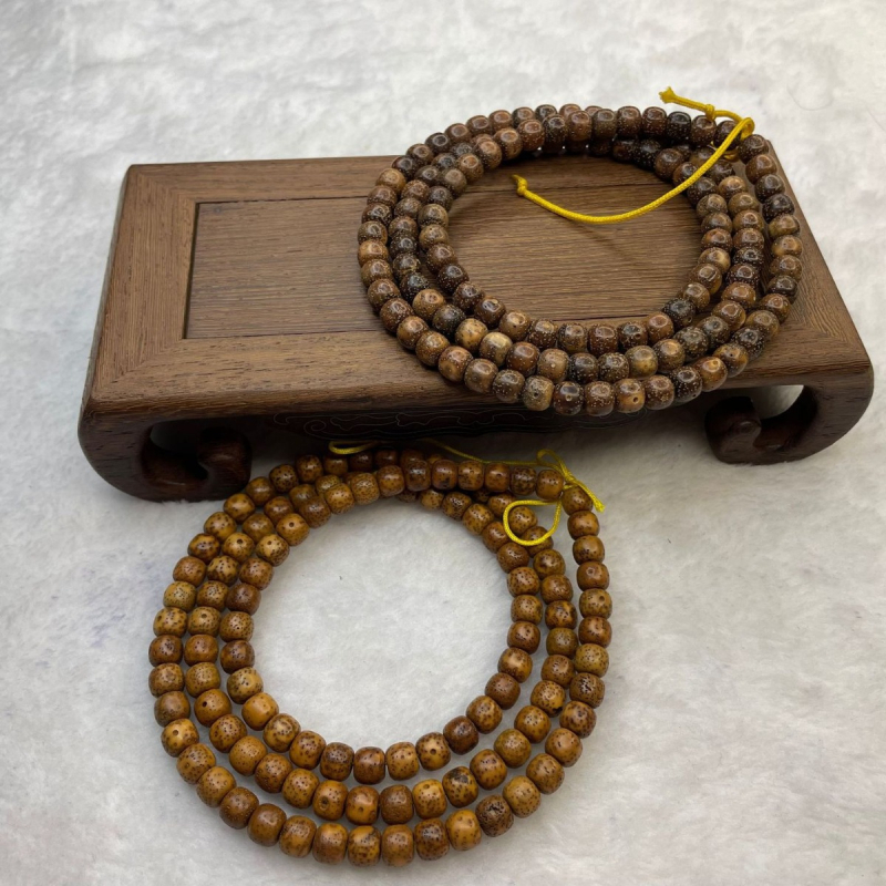 Bodhi náramok Hviezda-Mesiac, 108 korálok, ručná výroba, prírodné, leštené, moderný minimalistický štýl