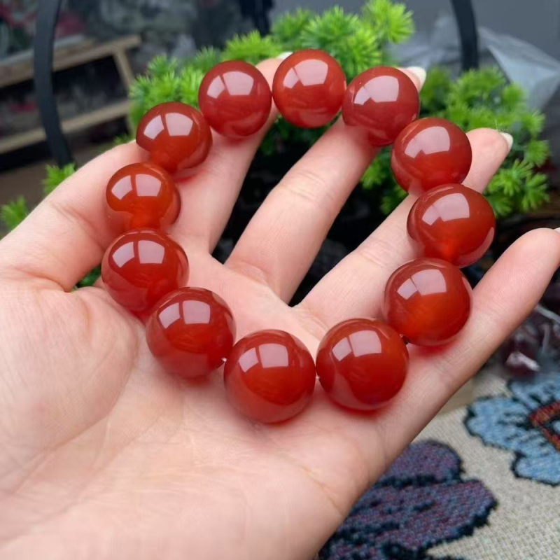 Crvena ahat narukvica, elegantan minimalistički dizajn, 10 mm perle, unisex modni dodatak
