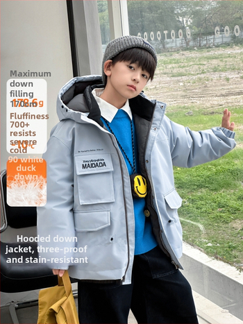 Unisex vaikiška pūkų striukė su 86–90% pūkų turiniu, gobtuvu, vidutinio ilgio užtrauktukas