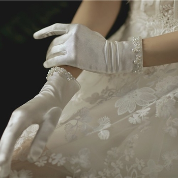 Къси ръкавици за сватбена фотосесия — сатинови и перлени, за жени, всички сезони, есен 2024