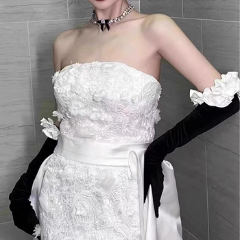 Női hosszú kesztyű bársonyszatén anyagból – dekoratív kiegészítő, OL-stílus, minden évszakban