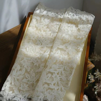 Menyasszonyi csipkés kesztyűk hosszú fazonban, francia ihletésű retro udvari stílus, dekoratív esküvői kiegészítő, csipke anyag, nőknek, tavasz 2024