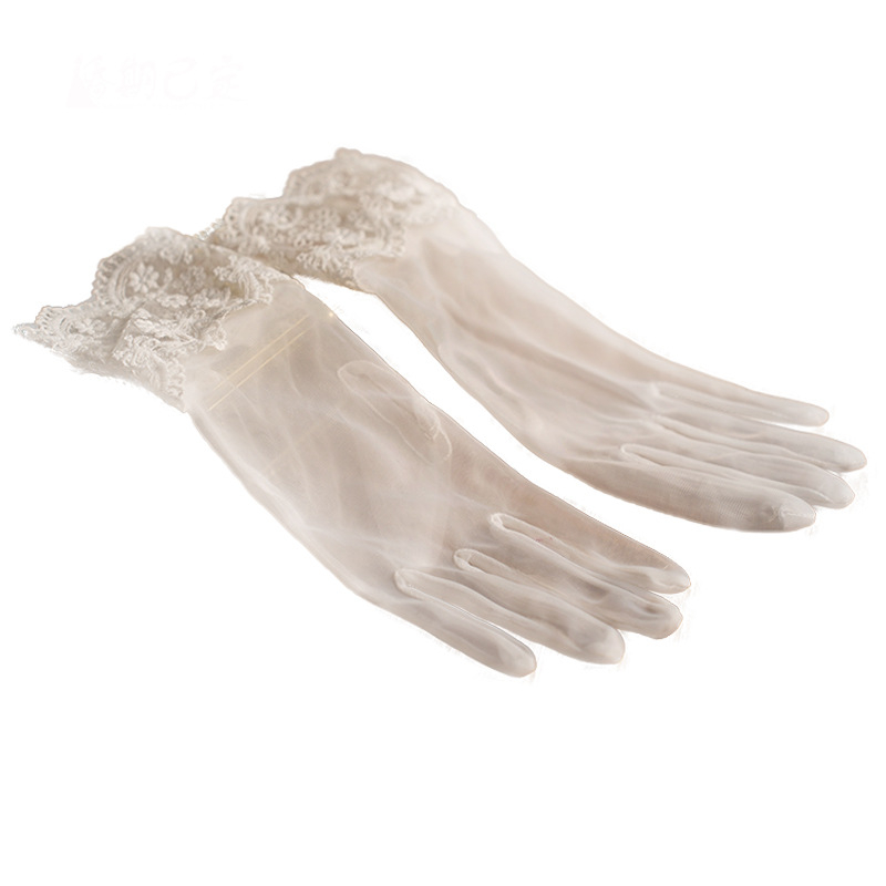 Menyasszonyi kesztyű középhosszú, csipkehálós anyag, vintage dizájn, dekoratív kiegészítő tavasz-nyári esküvőkhöz, testreszabás elérhető
