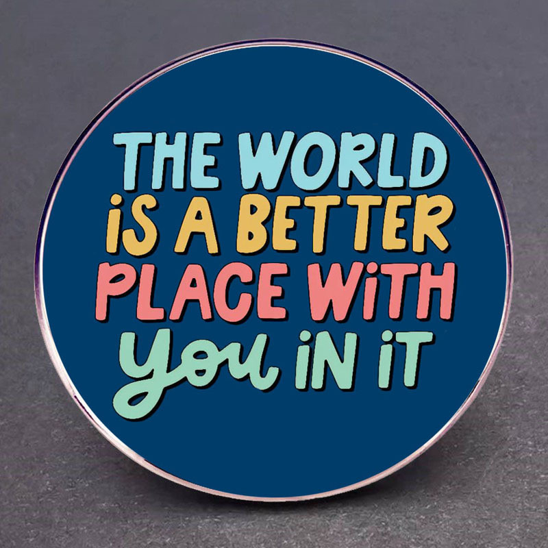 Broš od legure s elektroplatiranjem, oblik: slova/brojevi/tekst, mogućnost personalizacije