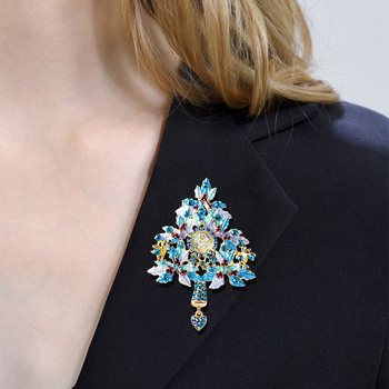 Broșă cu înger de vis, pandantiv brad de Crăciun email, design romb, aliaj, finisaj diamant, iarna 2022