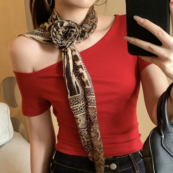 Rétro leopárd mintás kendő nyaklánc stílus – hosszú szalag, textil anyagú kiegészítő nőknek