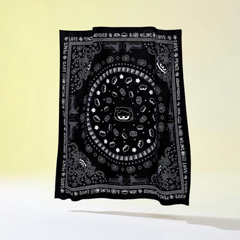 G-Dragon kangasruuduline sall – ZOA koostöö, kokkupandav (Materjal: lapp; Päritolu: Hiina; Hooajad: kevad, suvi, sügis, talv; Käivitamine: 2025. sügis)