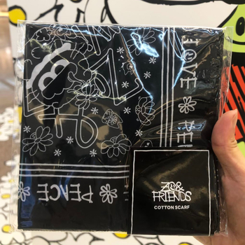 G-Dragon kangasruuduline sall – ZOA koostöö, kokkupandav (Materjal: lapp; Päritolu: Hiina; Hooajad: kevad, suvi, sügis, talv; Käivitamine: 2025. sügis)