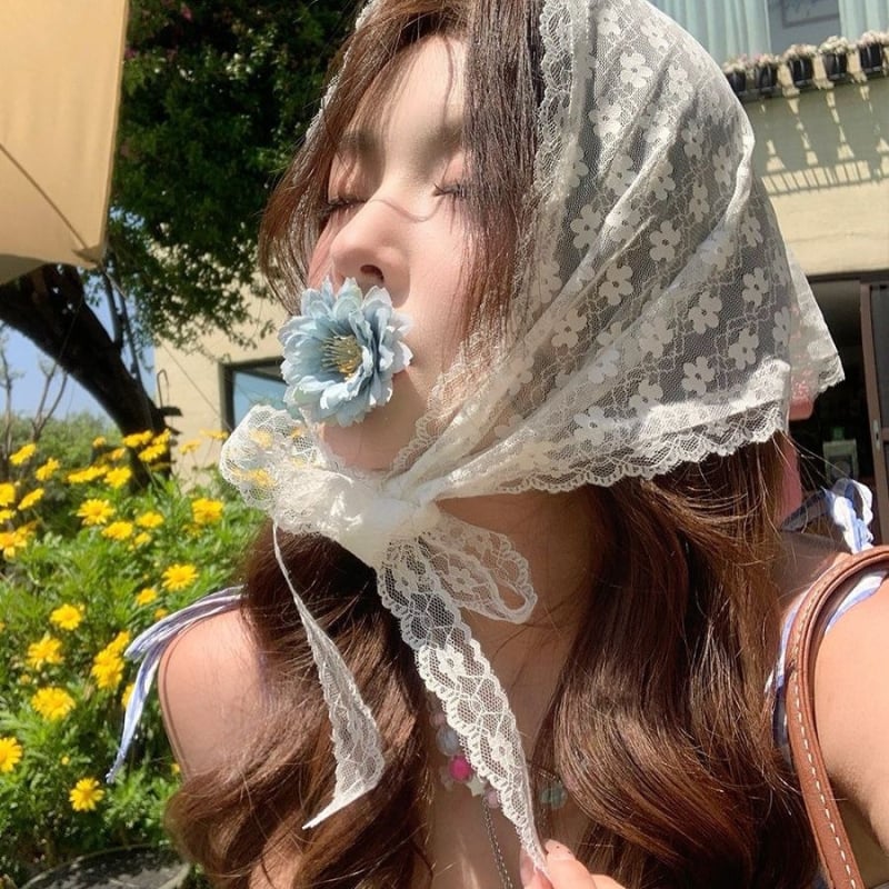 Kolmnurkne peakatte sall pitslintiga, naistele, pastorali stiil, suve 2021 väljaanne