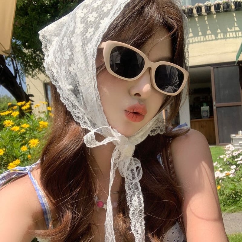 Kolmnurkne peakatte sall pitslintiga, naistele, pastorali stiil, suve 2021 väljaanne