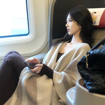 Ženski šal od najlona, warp-knit pletenje s motivom boja, srednja duljina, zadržava toplinu, Zima 2025