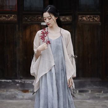 Ζακέτα προστασίας από τον ήλιο με ακανόνιστο κόψιμο και δέσιμο με κορδόνι σε κεκλιμένη πλάκα, πολυεστέρας ≥95%, UPF30+, μανίκι σε σχήμα φύλλου λωτού, μεσαίο μήκος 65–80 cm