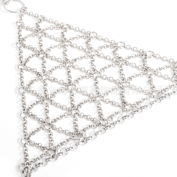 Ötvözetből készült testlánc, női stílus, geometriai dizájn, elektroplakolás (Anyag: ötvözet; Márka: Conley Accessories; Stílus: női; Forma: geometriai; Bevonat: elektroplakolás)