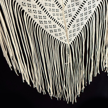 Șal cu glugă din dantelă perforată (Poliester; warp knitting; jacquard; decorativ; sezon: vară/primăvară/toamnă)