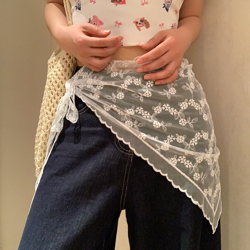 Set de îmbrăcăminte: eșarfă triunghiulară din dantelă, bandă pentru cap cu curea și fustă slim (Material: Dantelă; Sezoane: Primăvară, Vară; Lansare: Toamna 2024)