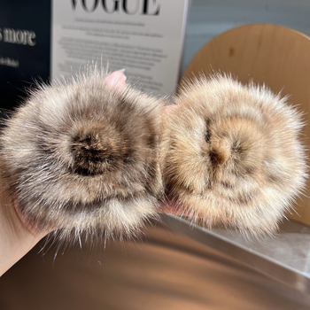 Broșă lucrată manual, floare din blană de nurcă cu frunze, pentru palton