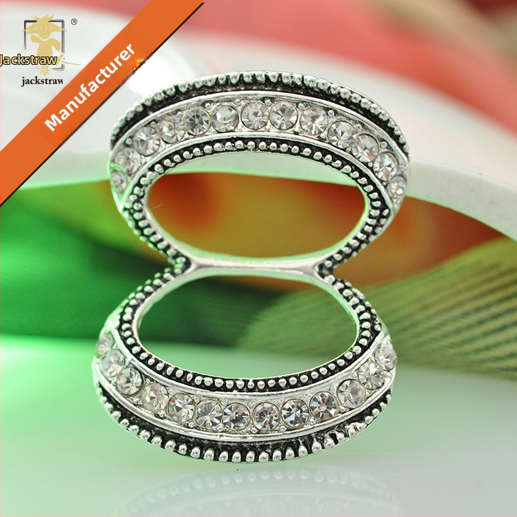 Šalles sprādze – sieviešu aksesuārs Korejas stilā no sveķiem, sakausējuma ieliktie mākslīgi dārgakmeņi, cepta krāsošana, pielāgojams